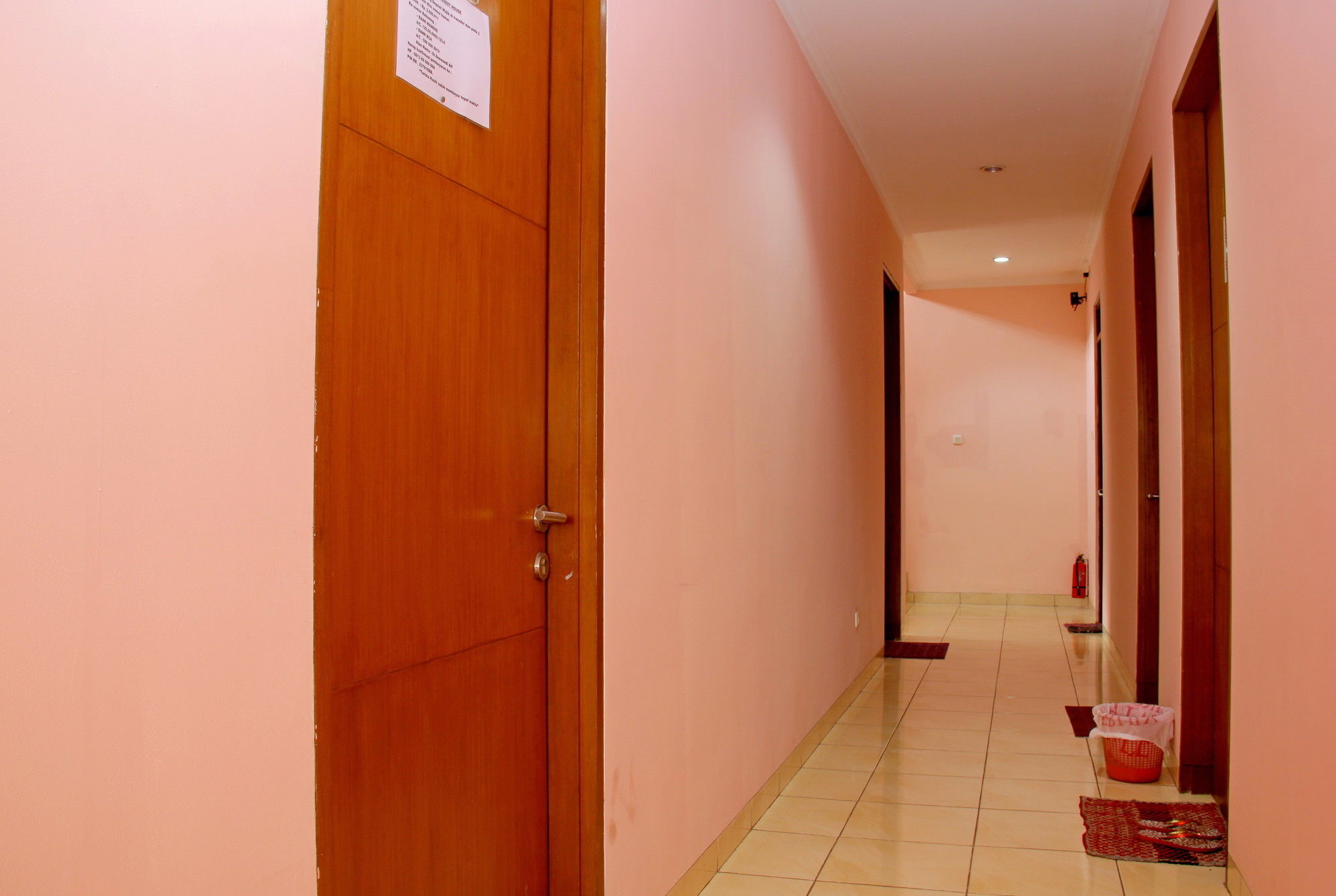 Reddoorz Near Hyperpoint Pasteur Hotel Бандунг Екстериор снимка